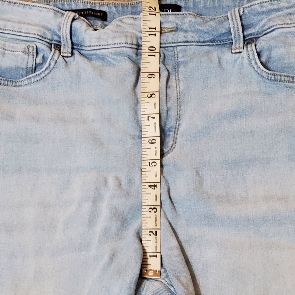 NYDJ Womens Sz 18 Petite Marilyn Straight Jeans Pamplona Ice - Picture 8 of 9